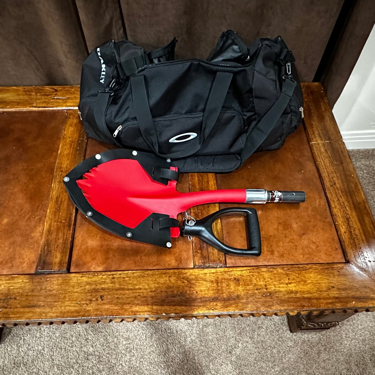 Krazy Beaver Mini Shovel with guard(Textured Red Head / Black Handle # 45642)