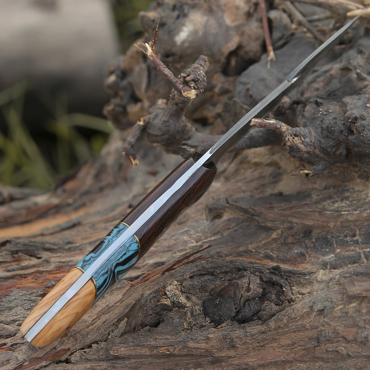 PrimalEdge Damascus Gut Hook Knife with Exotic Wenge Wood and Turquoise Handle