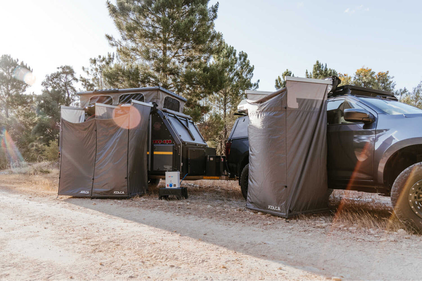 Joolca Ensuite Vehicle-Mounted Shower Tent